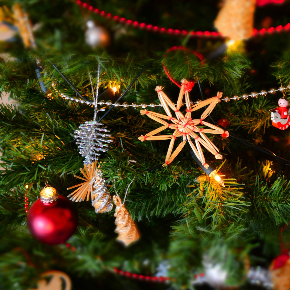 Julpyntning & Paketinslagning